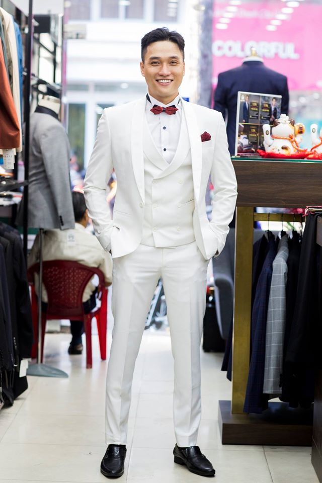 Bộ Suit Trắng Chú Rể Hiện Đại